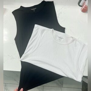 Abercrombie & Fitch women’s essentials tank size large